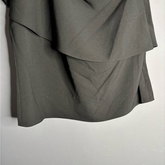 SB Sachin & Babi Black One Shoulder Top With Side Zipper & Ruffle Detail Sz XS - Picture 2 of 7